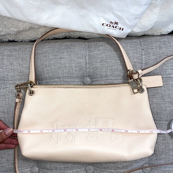 Coach Cross Body - Picture 7 of 9